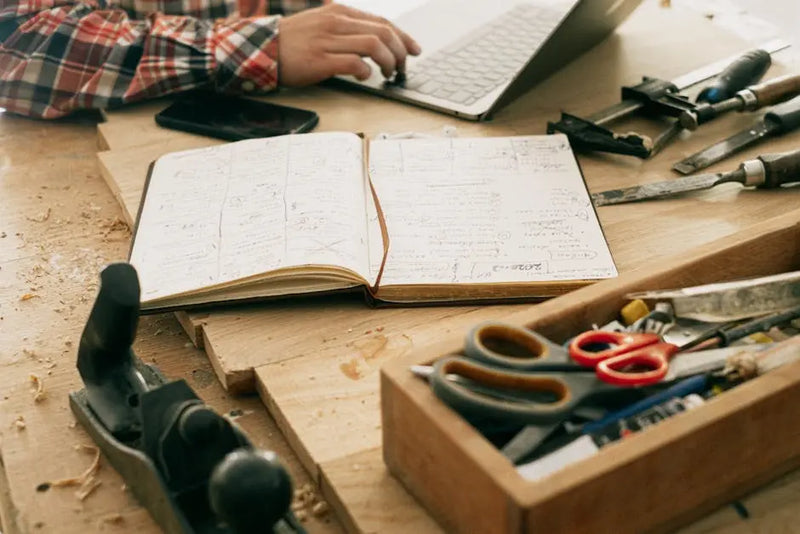 10 Innovative Desk Accessories Ideas for Woodworking Enthusiasts